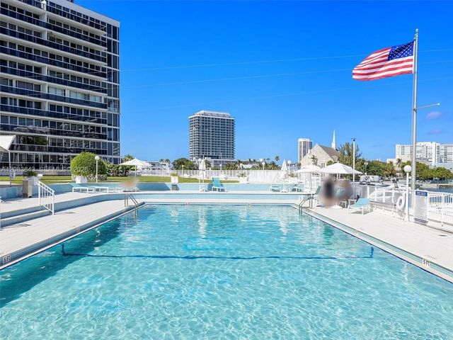3 of 58 - 900 Bay Drive #601, Miami Beach, FL