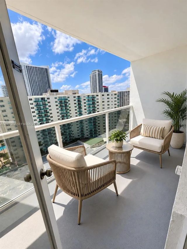 2 of 25 - 3725 S Ocean Drive #1606, Hollywood, FL