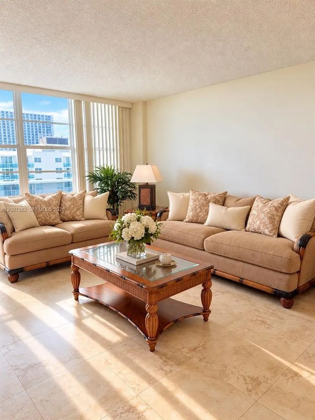 4 of 25 - 3725 S Ocean Drive #1606, Hollywood, FL