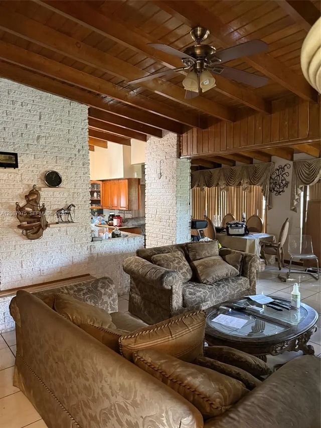 5 of 16 - 1409 S 24th Terrace, Hollywood, FL