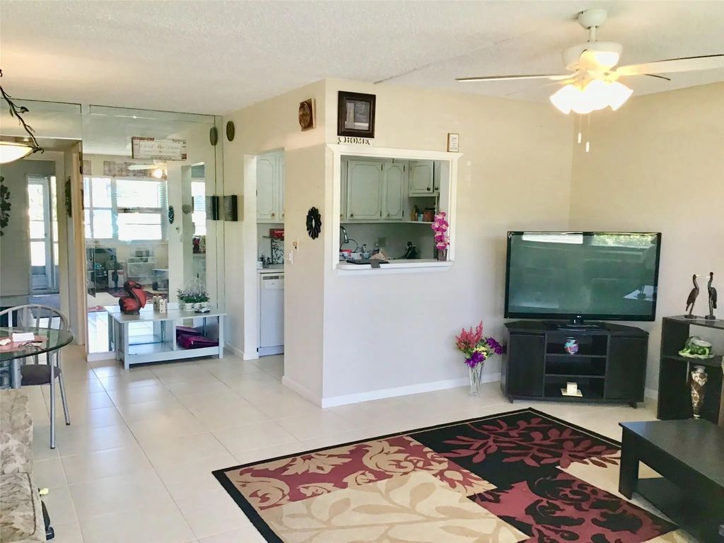 7 Oakridge B #7, Deerfield Beach