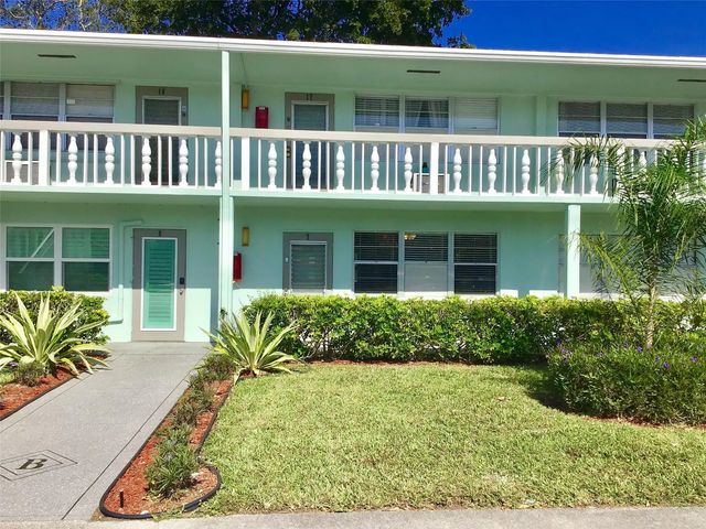 2 of 22 - 7 Oakridge B #7, Deerfield Beach, FL