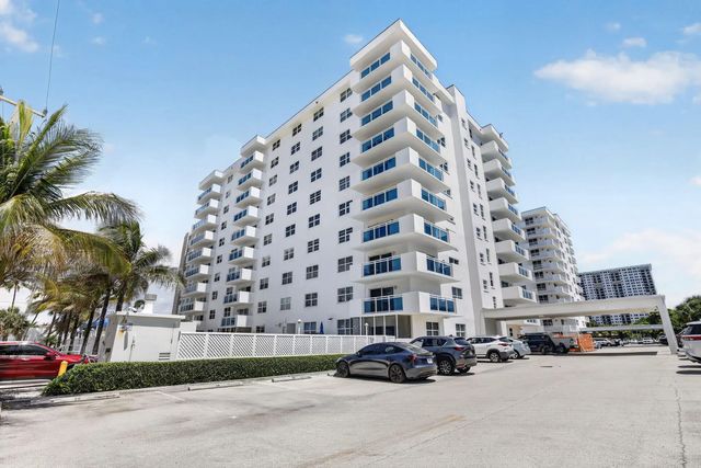 1701 S Ocean Drive #902, Hollywood