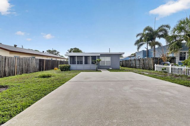 3 of 16 - 323 Nw 4th Avenue, Delray Beach, FL