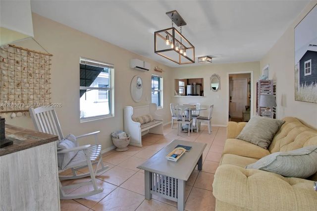 3 of 20 - 2315 Hope Street, Hollywood, FL