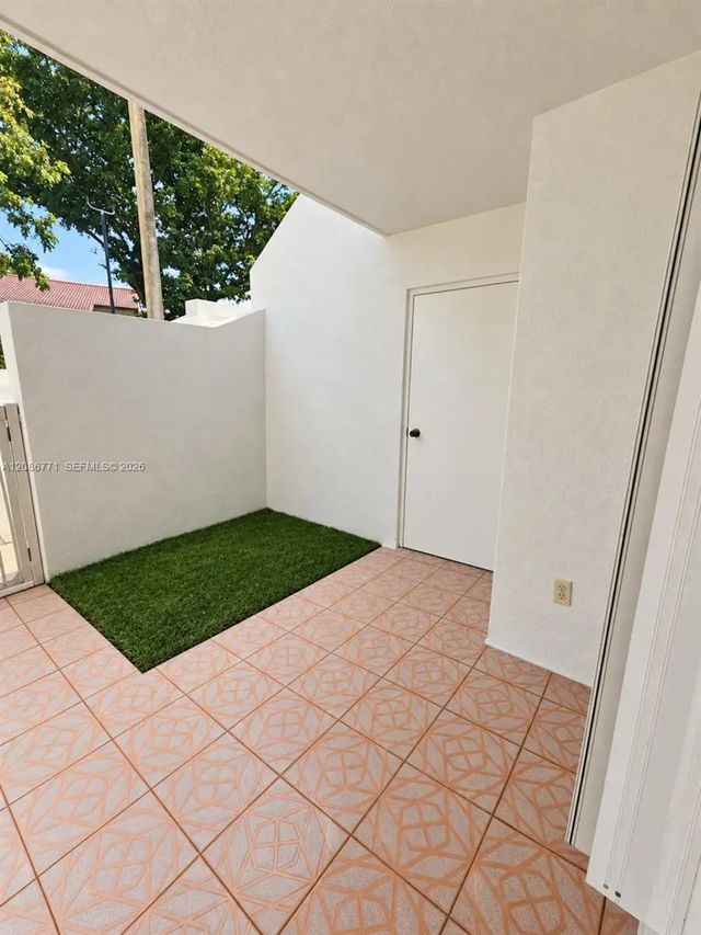 4 of 15 - 15385 Sw 76th Terrace #107, Miami, FL