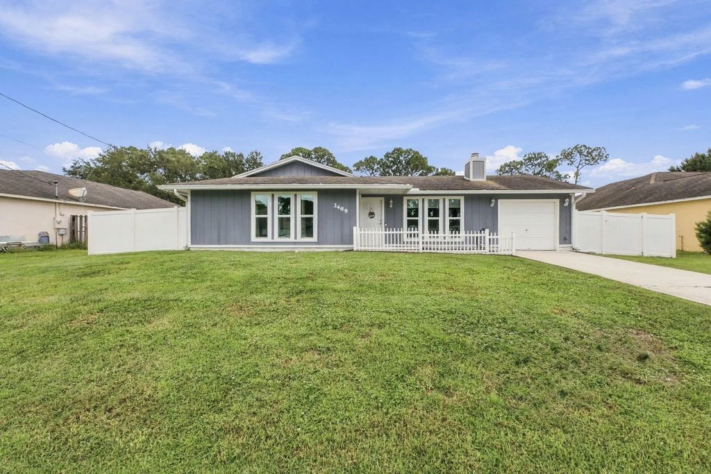 3489 Sw Englewood Street, Port St. Lucie