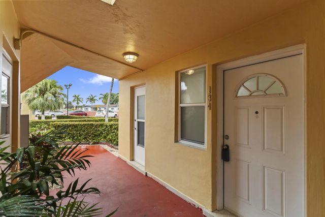 3 of 20 - 18630 Ne 18th Avenue #134, Miami, FL