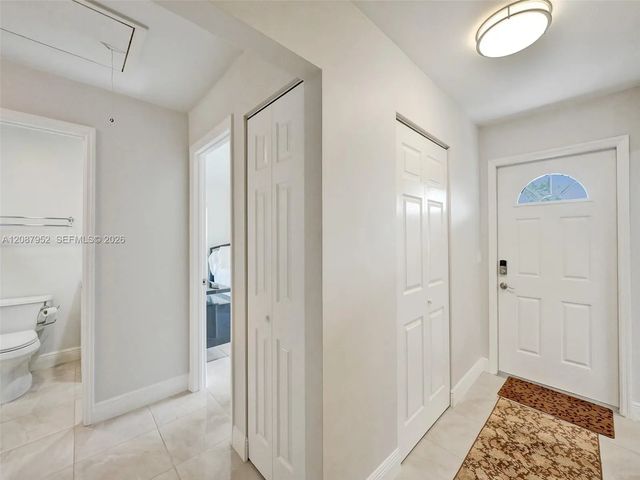 3 of 34 - 207 Cape Cod Circle #207, Lake Worth, FL