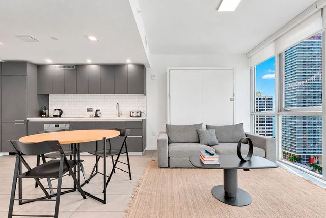 227 Ne 2nd Street #2801, Miami