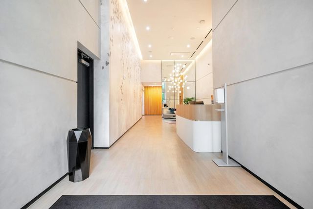 4 of 39 - 227 Ne 2nd Street #2801, Miami, FL