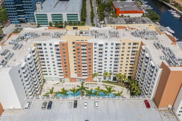 3 of 23 - 18800 Ne 29 Avenue #923, Aventura, FL