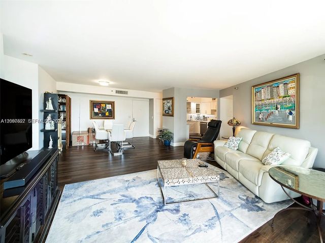 5 of 21 - 3500 Mystic Pointe Drive #1607, Aventura, FL