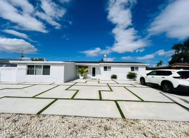 10521 Caribbean Boulevard, Cutler Bay