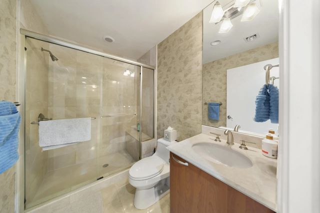 4 of 13 - 701 Se 21st Avenue #302, Deerfield Beach, FL