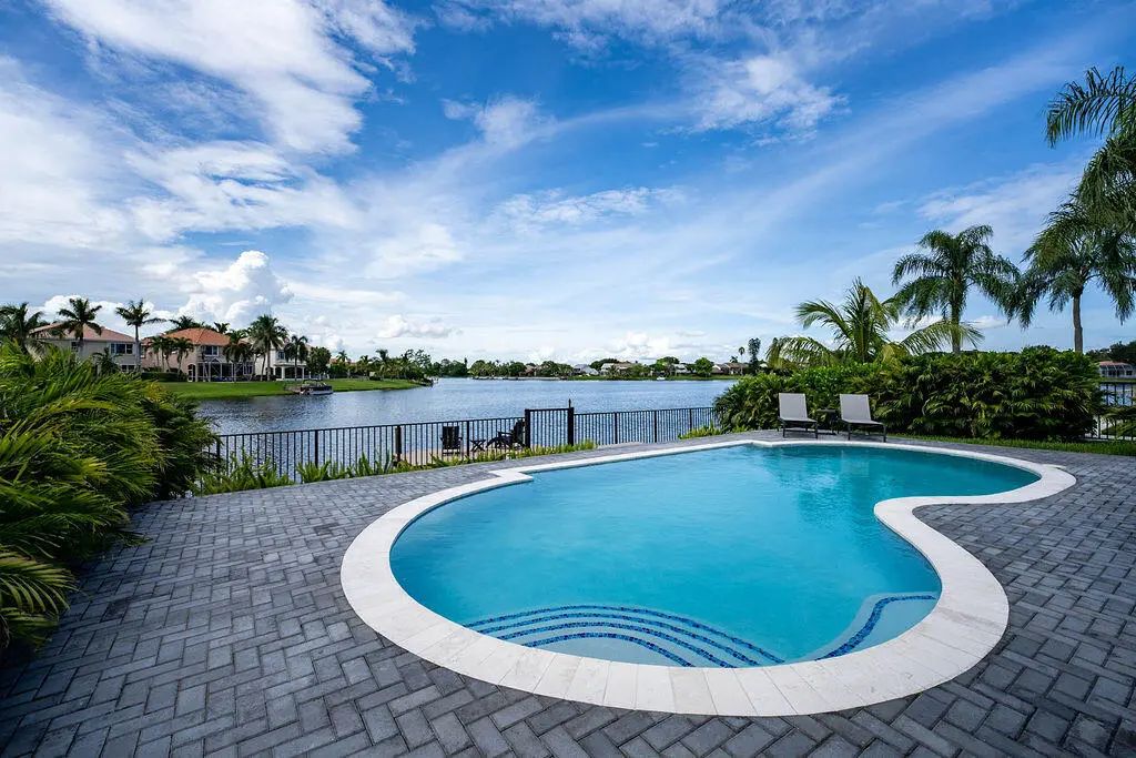 12657 White Coral Drive, Wellington
