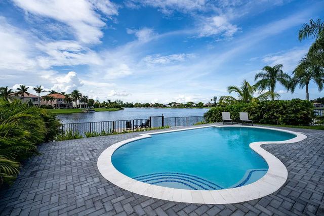 12657 White Coral Drive, Wellington