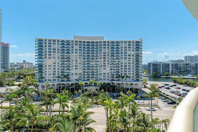 2 of 22 - 3801 S Ocean Drive #9t, Hollywood, FL