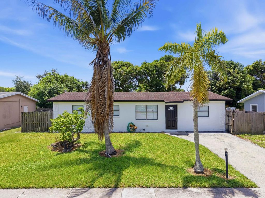 4862 Andros Drive, West Palm Beach