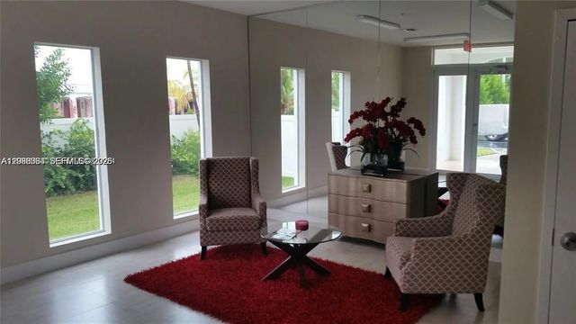 3 of 24 - 555 E Dania Beach Boulevard #5, Dania Beach, FL