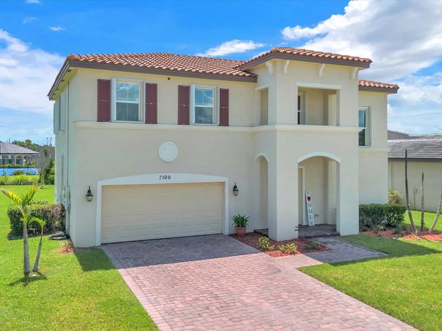7190 Nw Farnsworth Circle, Port St. Lucie