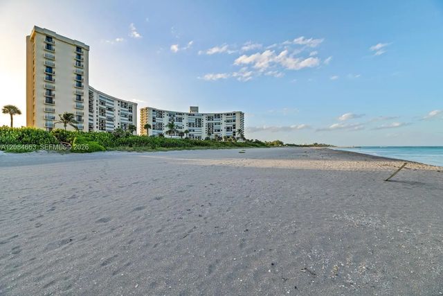 400 Ocean Trail Way #302, Jupiter