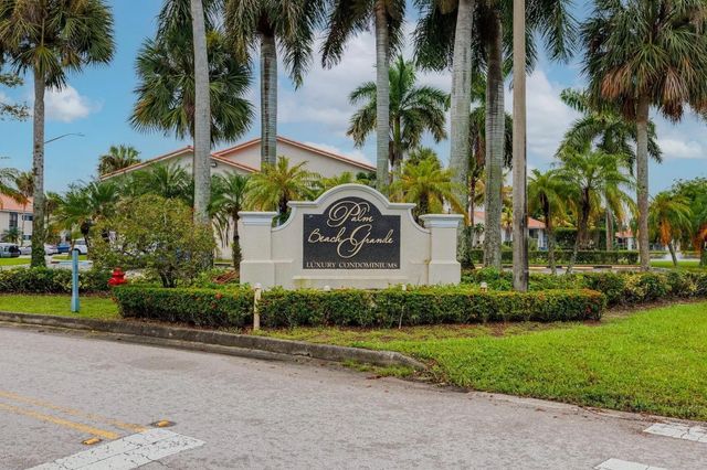 4 of 24 - 1524 Lake Crystal Drive #e, Royal Palm Beach, FL