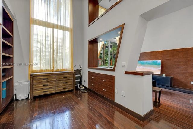 4 of 42 - 2775 Ne 187th Street #120, Aventura, FL