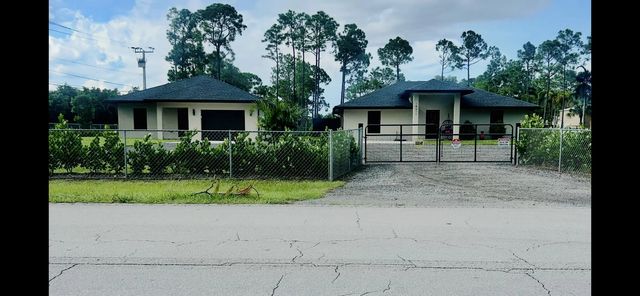 18477 Sycamore Drive W, The Acreage