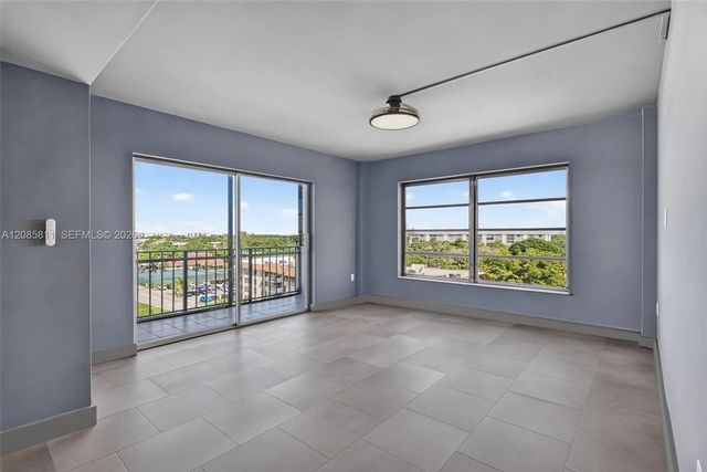 4174 Inverrary Drive #815, Lauderhill