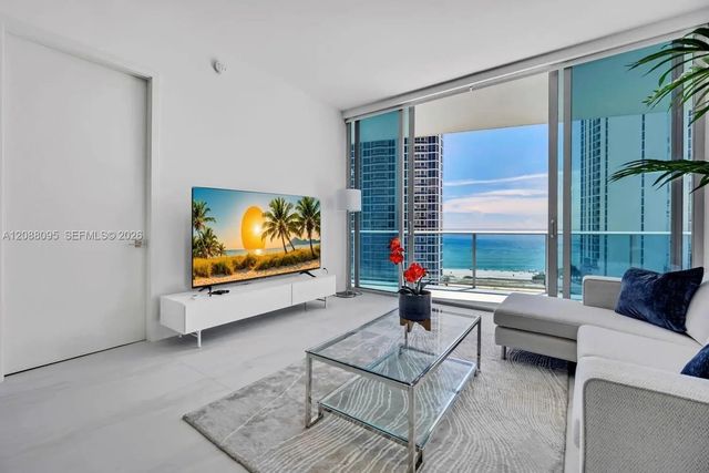 3 of 16 - 17550 Collins Avenue #1003, Sunny Isles Beach, FL