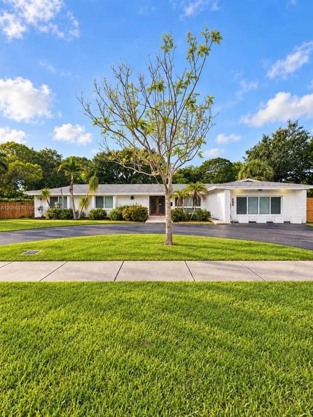 695 Sw 65th Avenue, Margate