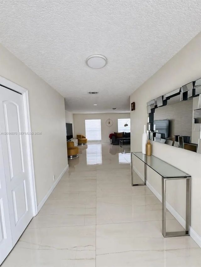 3 of 25 - 695 Sw 65th Avenue, Margate, FL