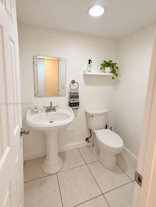 5 of 33 - 10625 Sw 112th Avenue #111, Miami, FL
