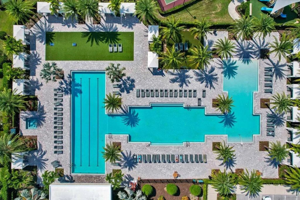 8125 Hobbes Way, Palm Beach Gardens