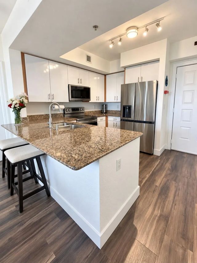 5 of 41 - 1830 Radius Drive #708, Hollywood, FL