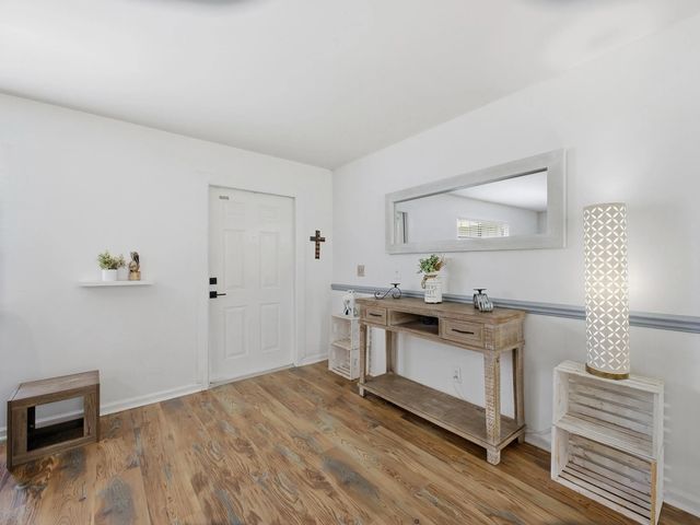 4 of 37 - 234 La Mancha Avenue, Royal Palm Beach, FL