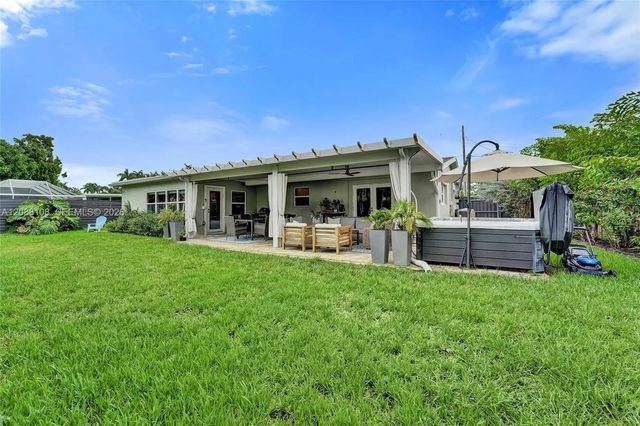 3 of 34 - 418 Nw 20th Street, Wilton Manors, FL