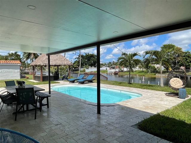 5 of 27 - 17831 Nw 84th Court, Miami, FL