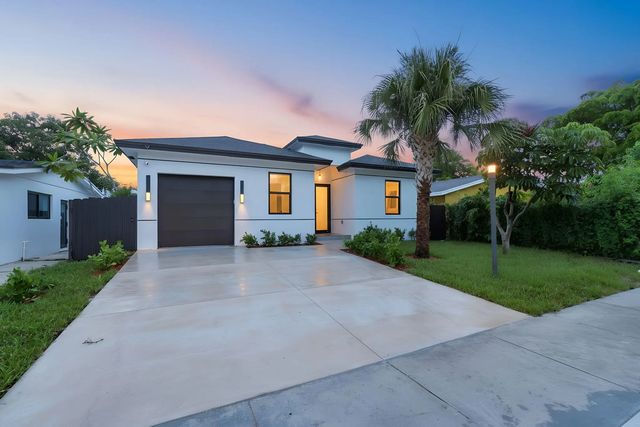2 of 81 - 2540 Nw 14th Court, Fort Lauderdale, FL
