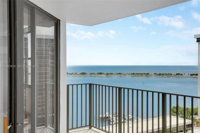 2 of 32 - 1901 Brickell Avenue #b1702, Miami, FL