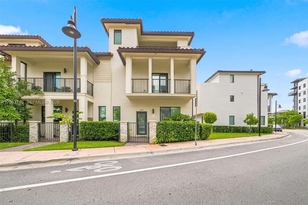 4519 Nw 84th Avenue, Doral