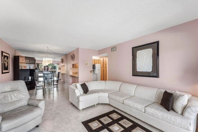 5 of 27 - 708 Sunny Pine Way #h2, Greenacres, FL