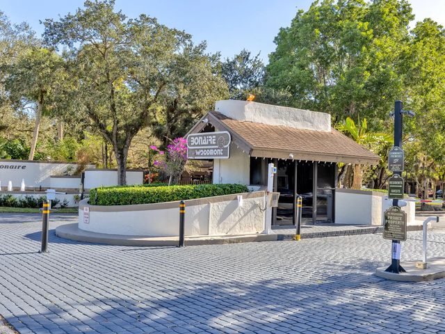 2 of 45 - 7579 Nw 79th Avenue #204, Tamarac, FL