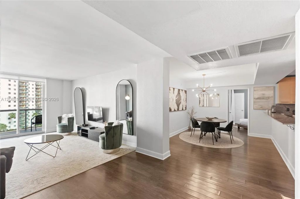 19370 Collins Avenue #816, Sunny Isles Beach