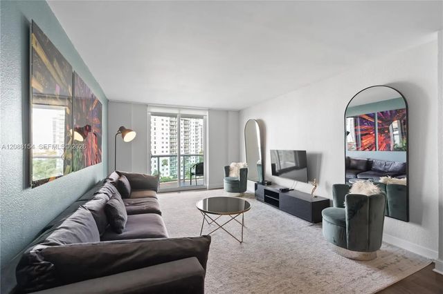 3 of 45 - 19370 Collins Avenue #816, Sunny Isles Beach, FL