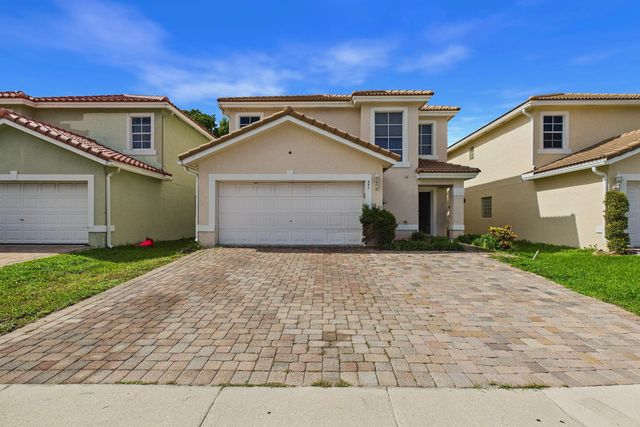 657 Perdido Heights Drive, Lake Belvedere Estates
