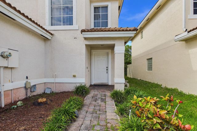 4 of 40 - 657 Perdido Heights Drive, Lake Belvedere Estates, FL