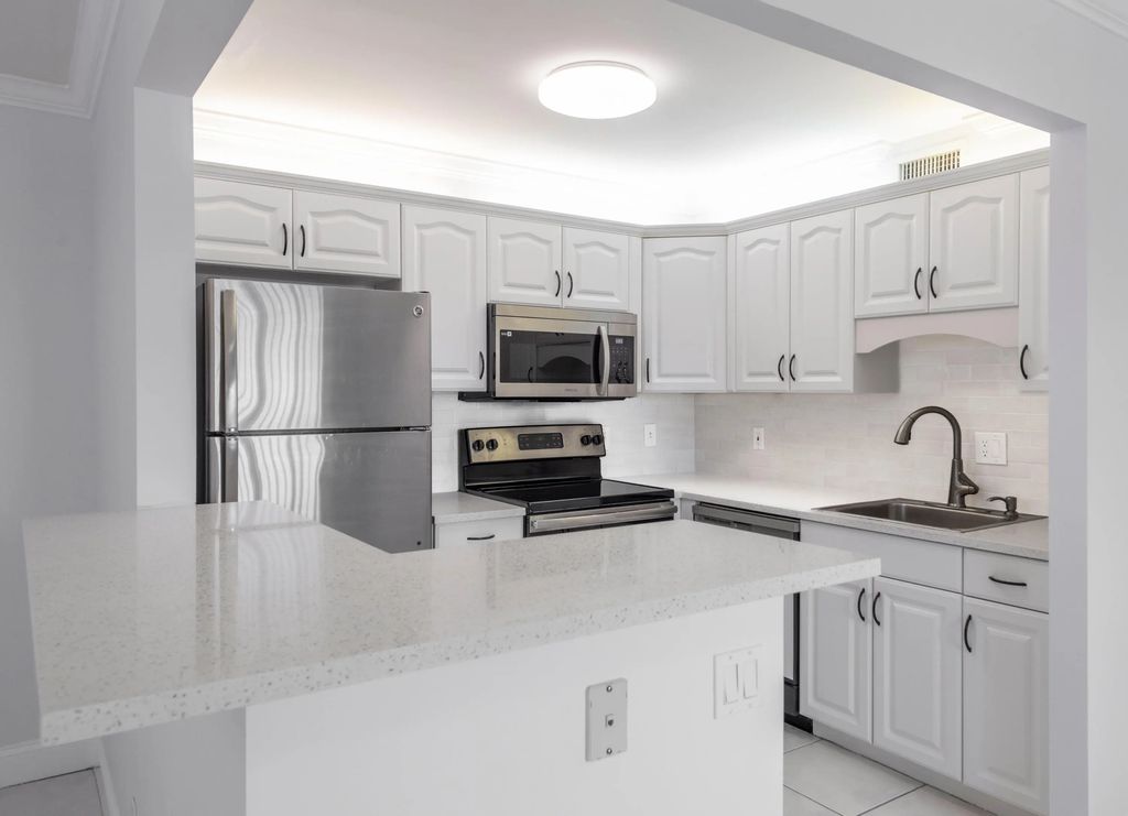 190 Saxony D, Delray Beach