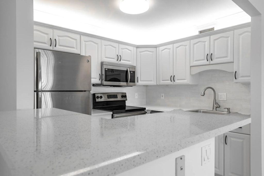 190 Saxony D Circle, Delray Beach